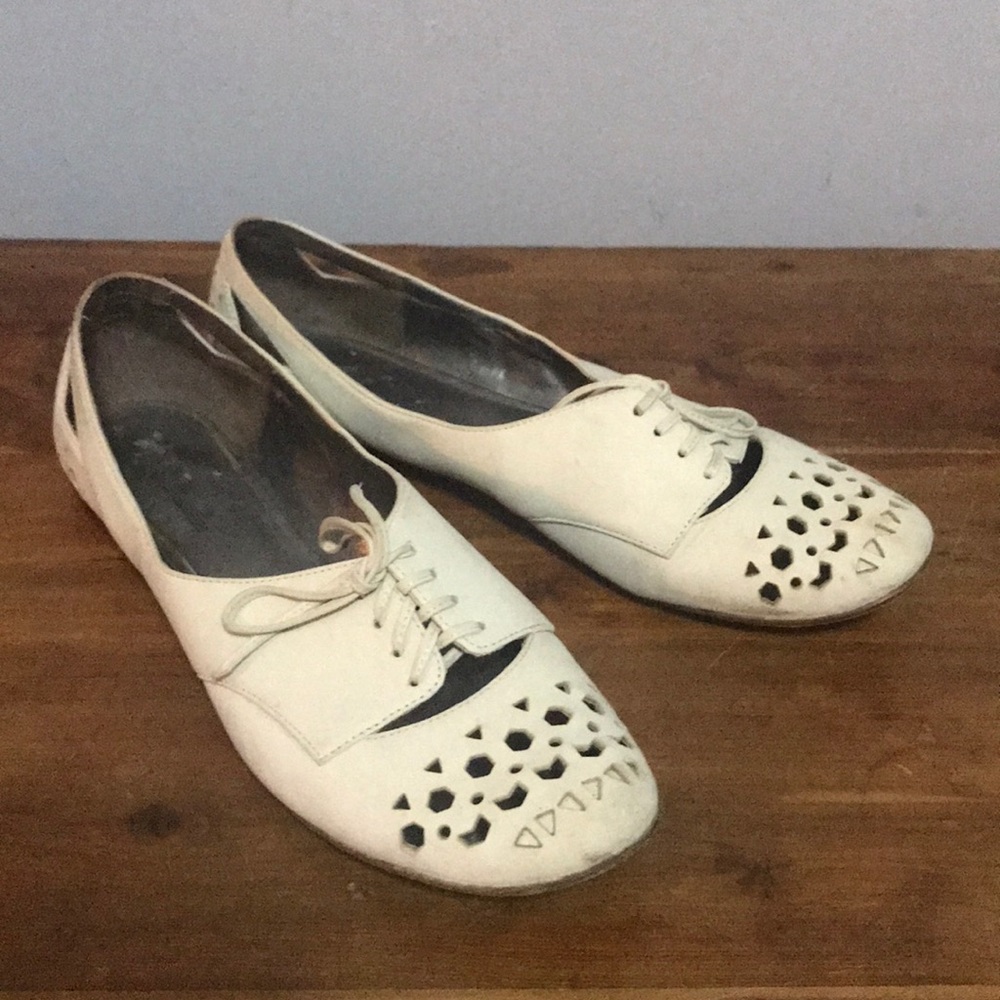 Cream cut out slipper flats